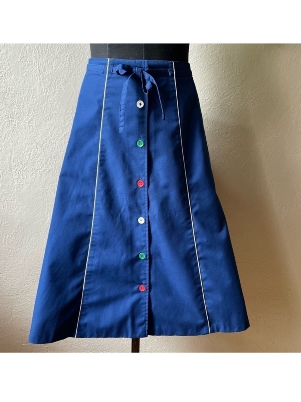 VINTAGE 1980s a line skirt size medium